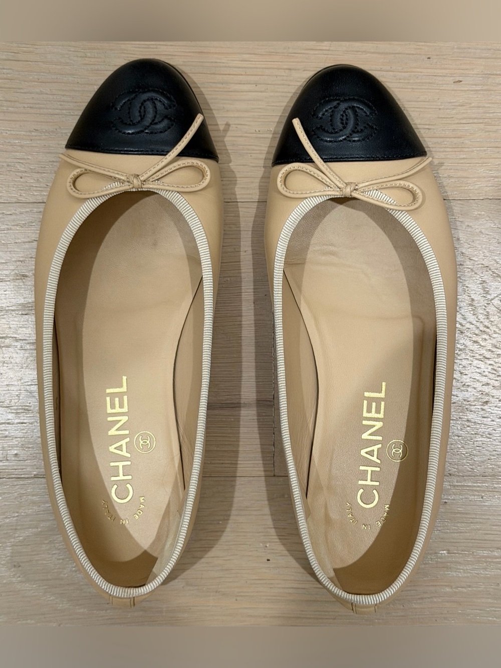 Chanel Beige/Black Lambskin Classic Ballerina Flats EU 35.5 / W 5.5